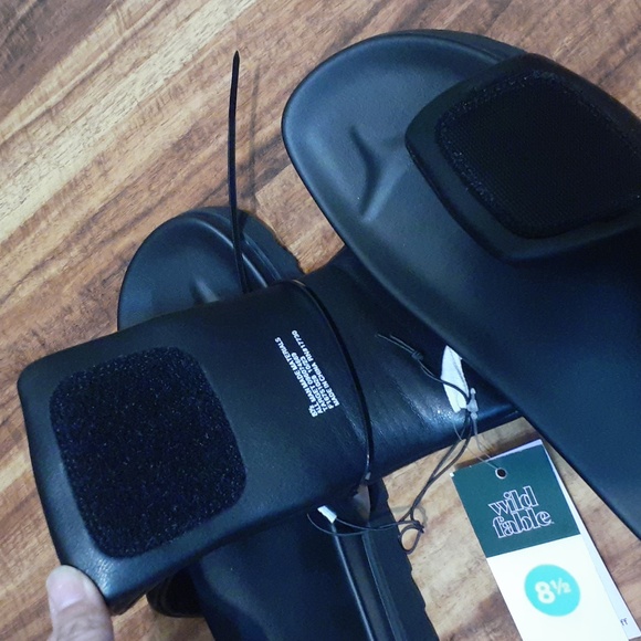 NWT Wild fable slippers size 8.5 - Picture 3 of 6